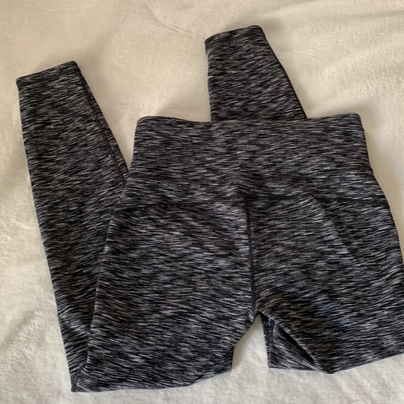 GapFit Blackout Space Dye Leggings - Picture 6 of 7
